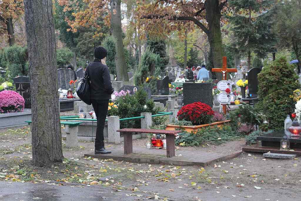 Wszystkich Świętych na Cmentarzu Komunalnym w Legnicy