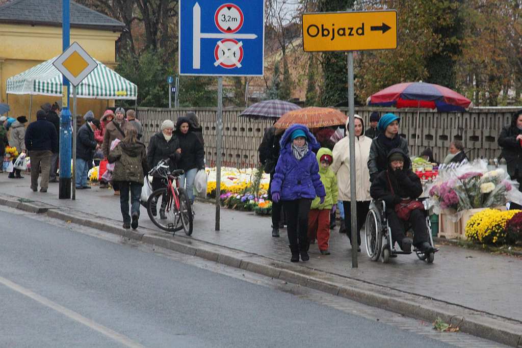 Wszystkich Świętych na Cmentarzu Komunalnym w Legnicy
