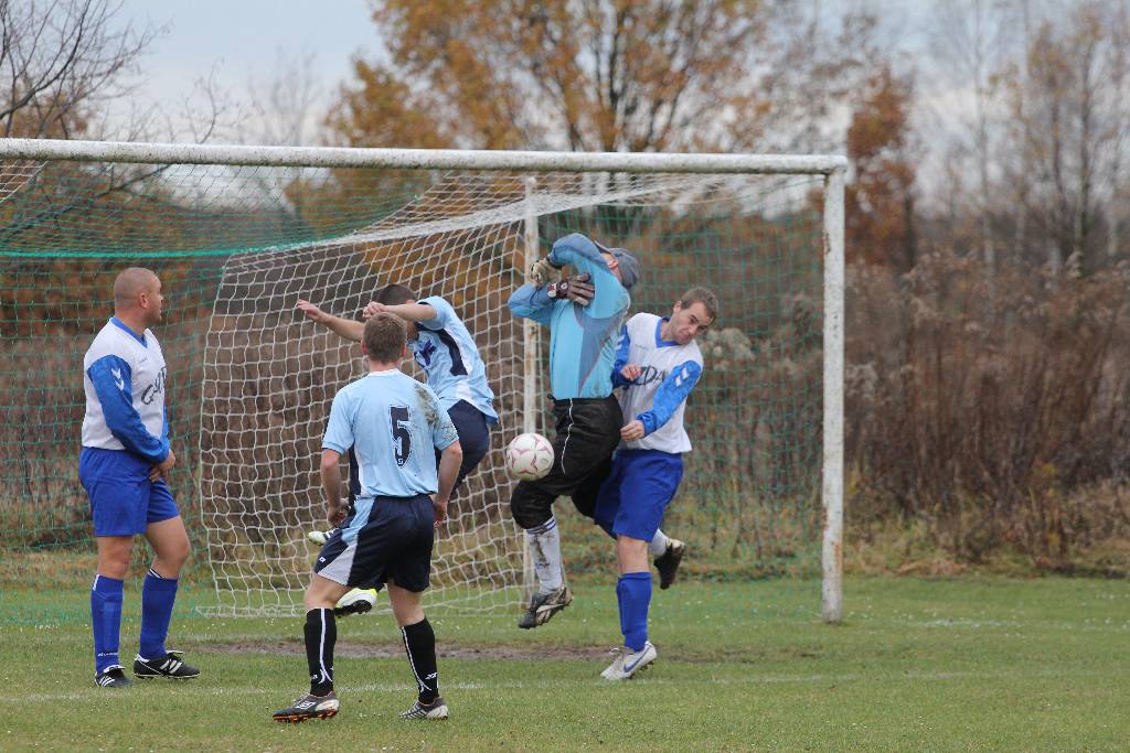 Victoria - Błękitni  2:5