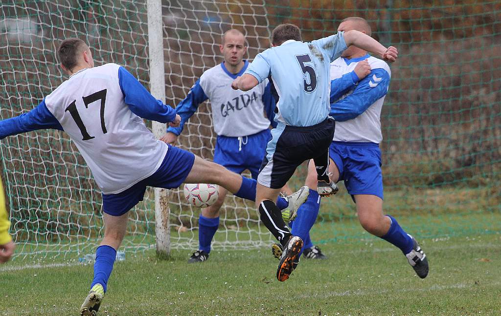 Victoria - Błękitni  2:5