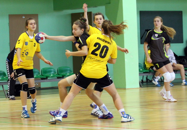 KPR Jelenia Góra - UKS Dziewiątka Legnica 19:17