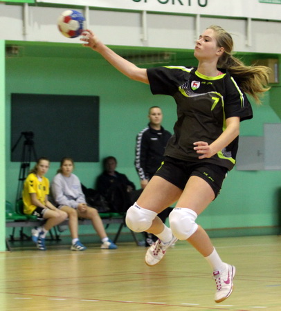 KPR Jelenia Góra - UKS Dziewiątka Legnica 19:17