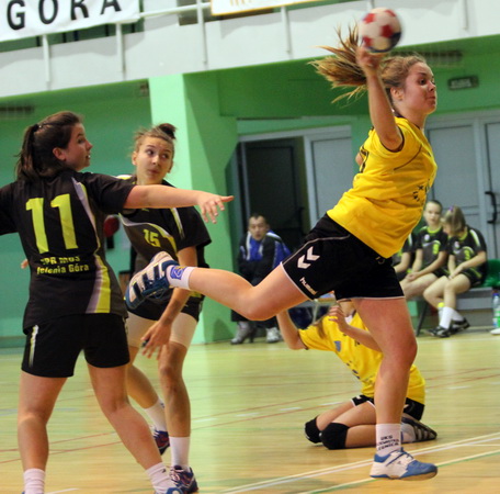 KPR Jelenia Góra - UKS Dziewiątka Legnica 19:17