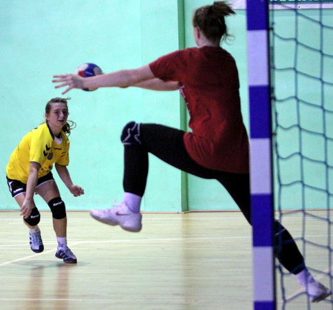 KPR Jelenia Góra - UKS Dziewiątka Legnica 19:17