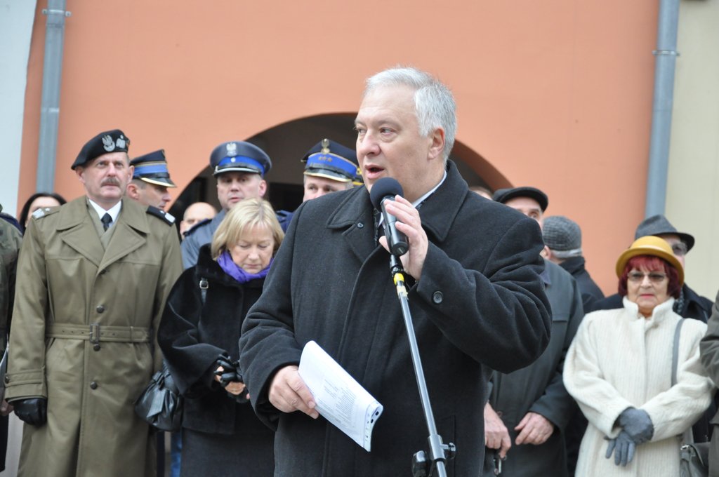 Uczniowie klas mundurowych ślubowali w Rynku