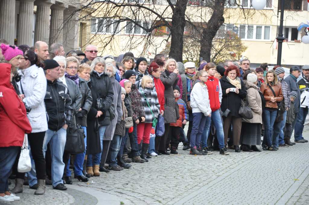 Uczniowie klas mundurowych ślubowali w Rynku