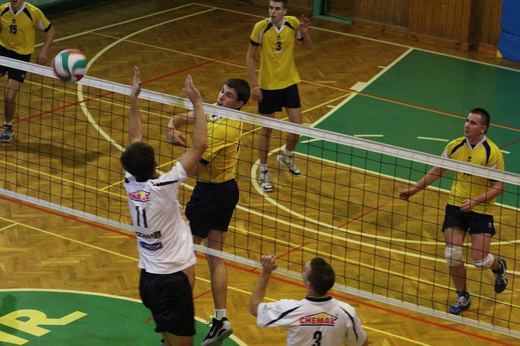 Ikar Legnica- MKS Rosiek Syców