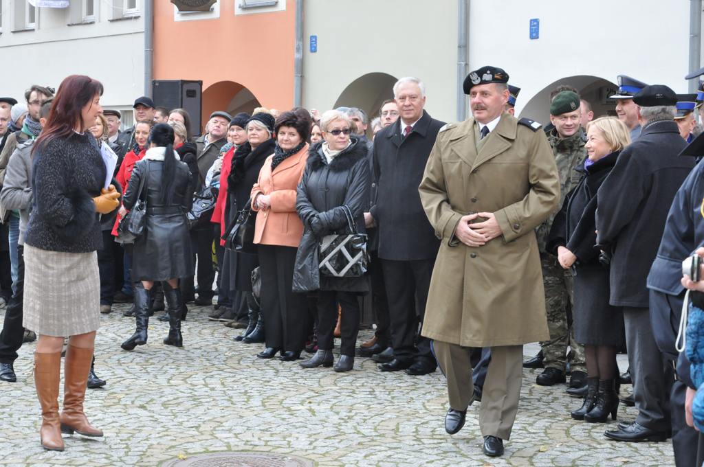 Uczniowie klas mundurowych ślubowali w Rynku