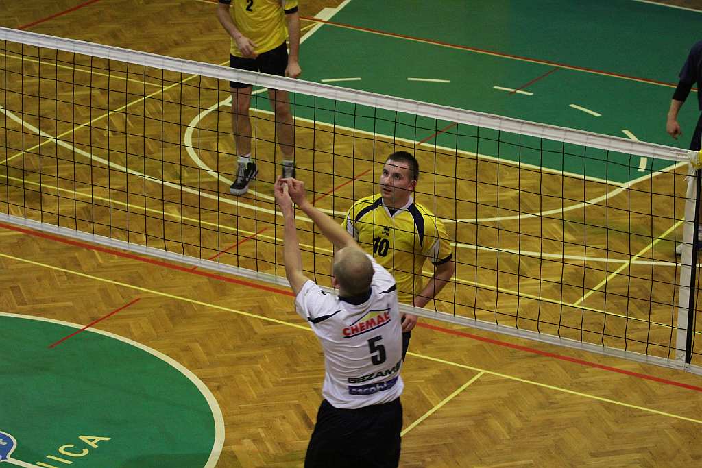 Ikar Legnica- MKS Rosiek Syców