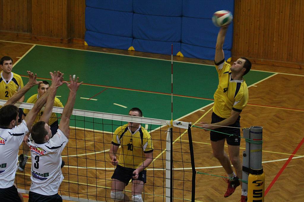 Ikar Legnica- MKS Rosiek Syców