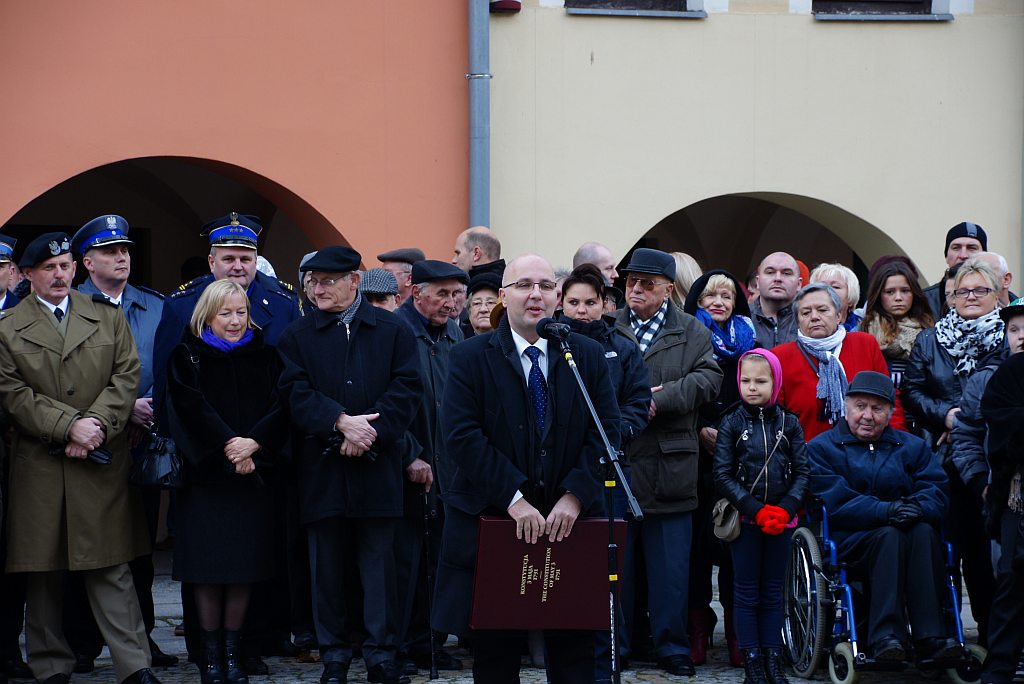 Uczniowie klas mundurowych ślubowali w Rynku