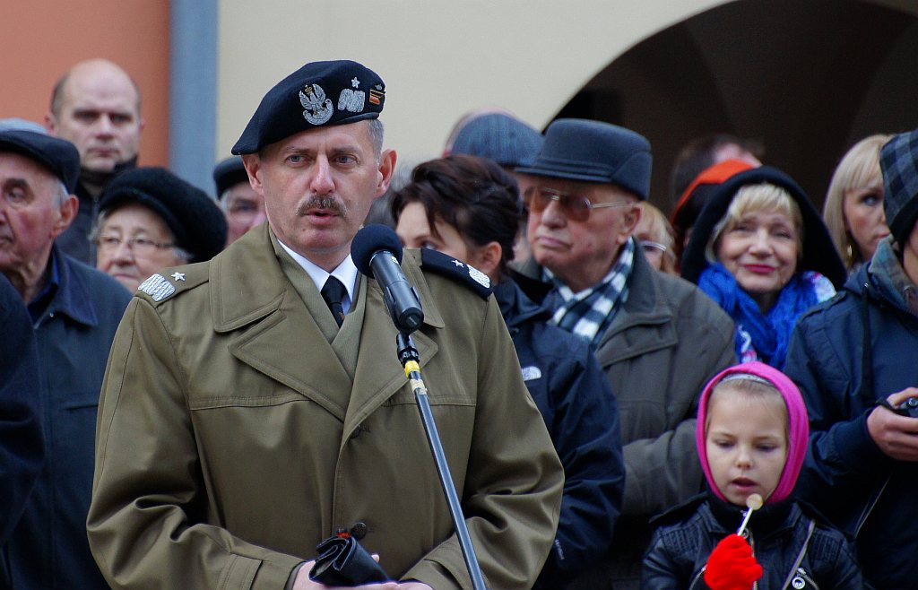 Uczniowie klas mundurowych ślubowali w Rynku