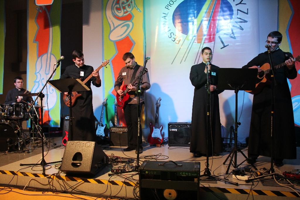 Festiwal Piosenki Studenckiej Pryzmat cz1