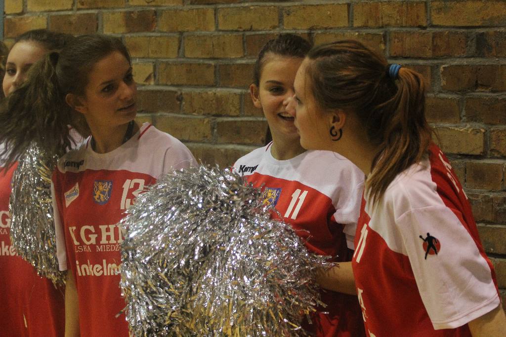 Występ zespołu FLESZ podczas meczu Siódemki