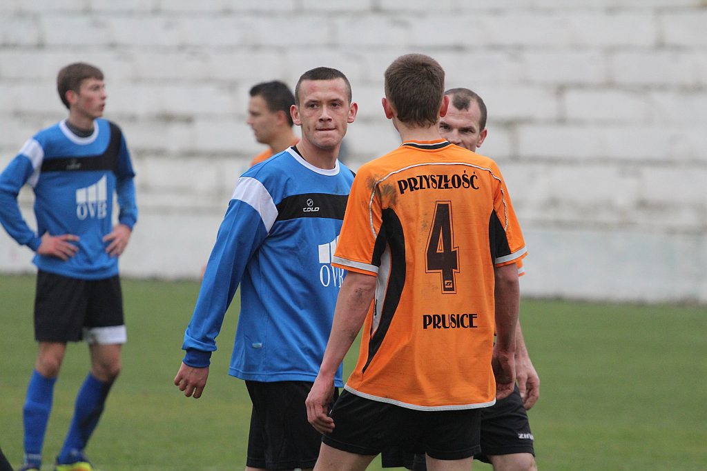 Konfeks - Przyszłość 3:2