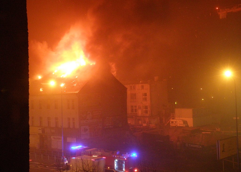 Pożar opuszczonej kamienicy przy Wrocławskiej