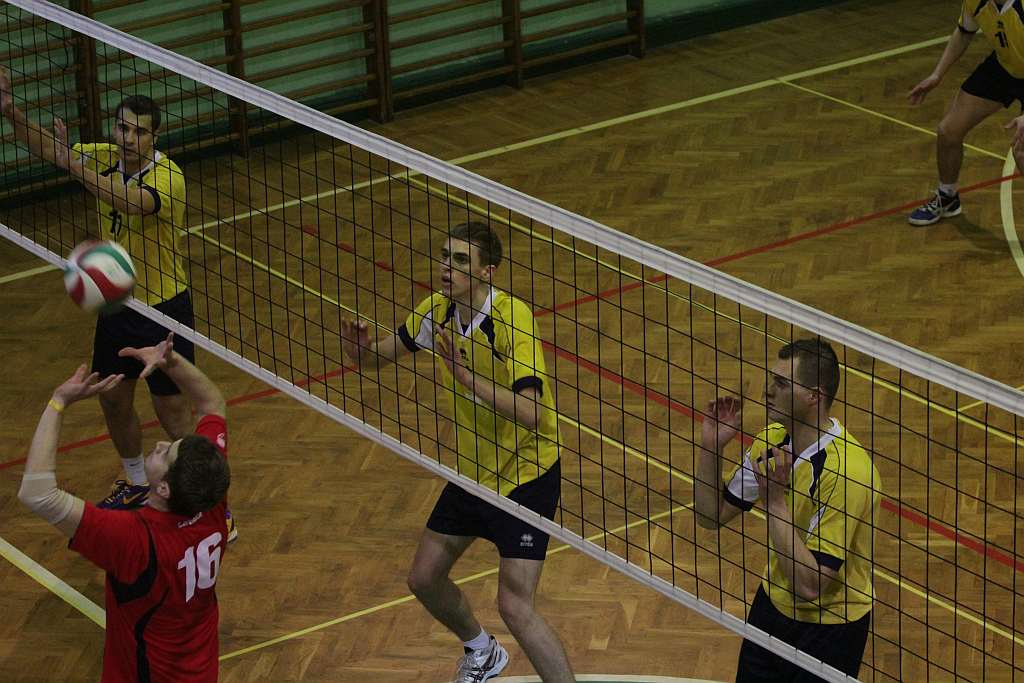 MUKS Ikar Legnica - MKS Olavia Oława 1:3