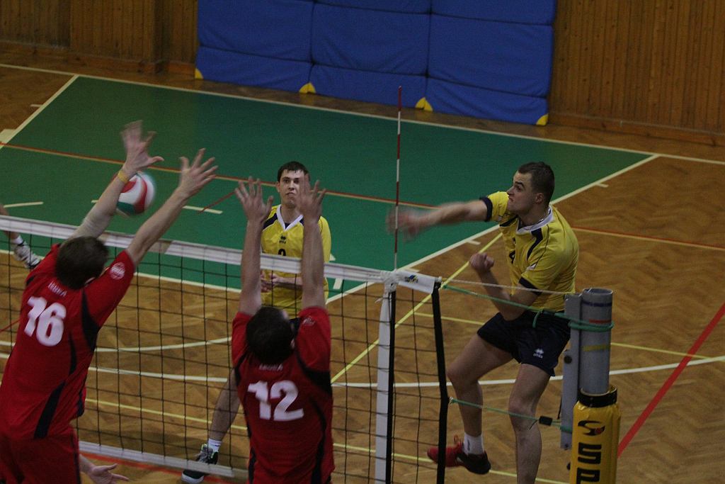 MUKS Ikar Legnica - MKS Olavia Oława 1:3
