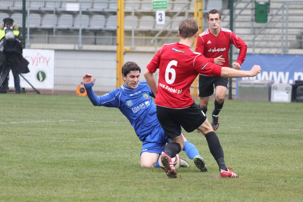 Miedź Legnica - Dolcan Ząbki 3:2
