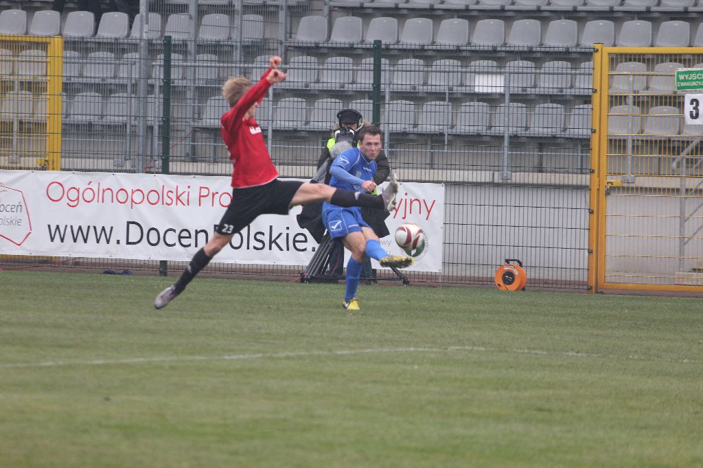 Miedź Legnica - Dolcan Ząbki 3:2