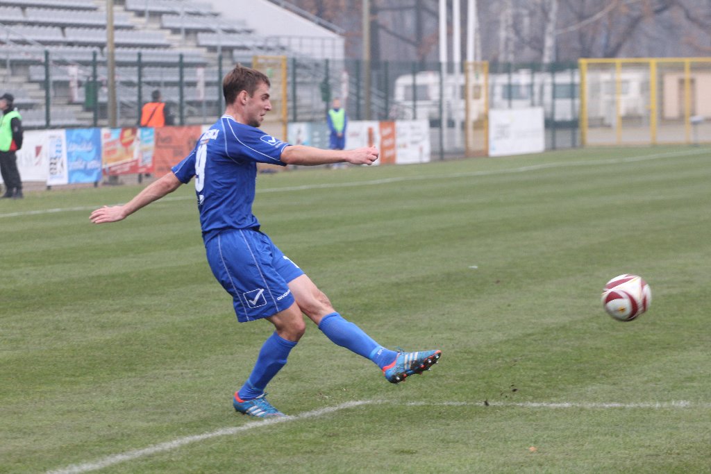 Miedź Legnica - Dolcan Ząbki 3:2