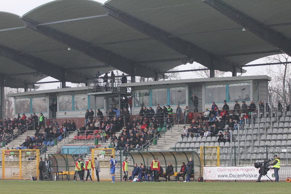 Miedź Legnica - Dolcan Ząbki 3:2