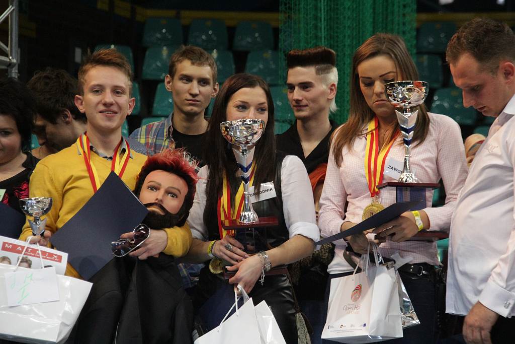 Mistrzostwa Dolnego Śląska we Fryzjerstwie cz2
