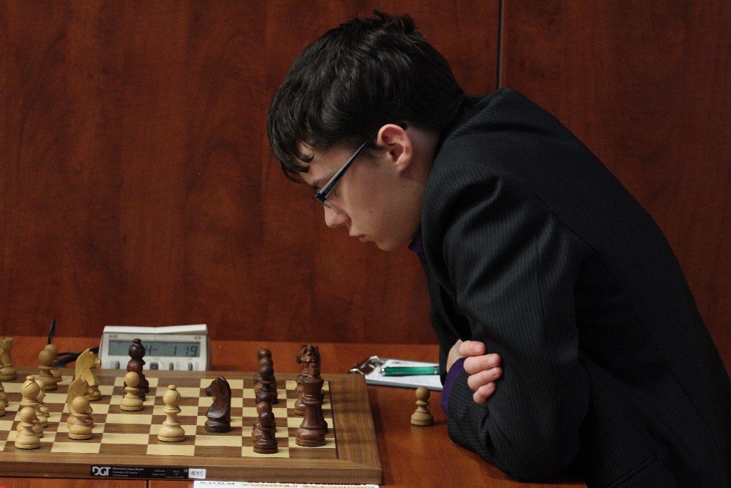 Zawodnik Miedzi prowadzi w szachowym turnieju