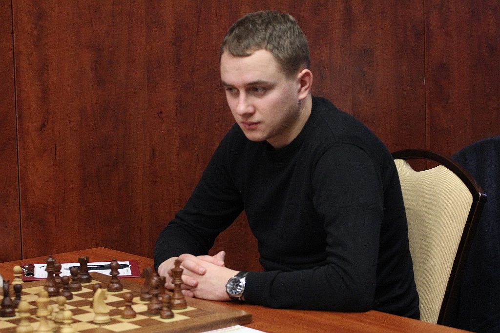 Zawodnik Miedzi prowadzi w szachowym turnieju