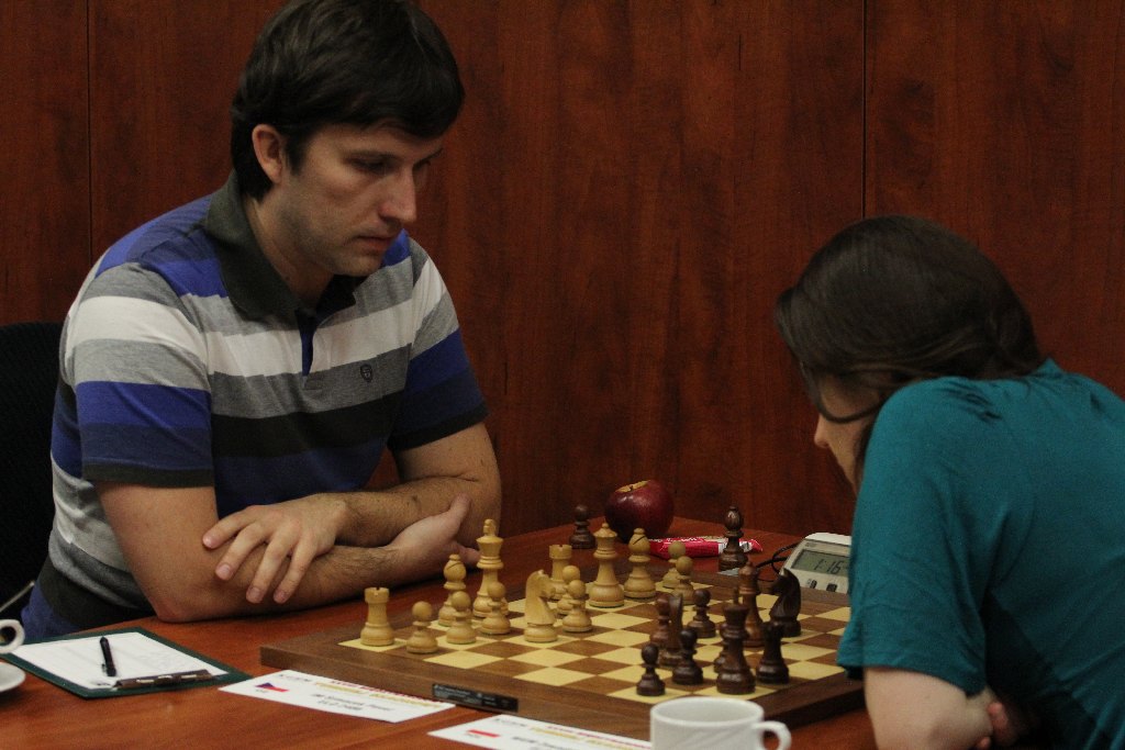 Zawodnik Miedzi prowadzi w szachowym turnieju