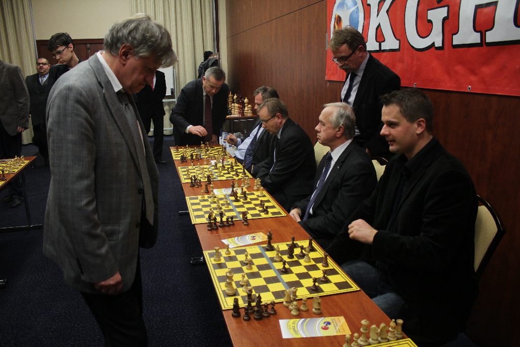 Symultana szachowa z arcymistrzem