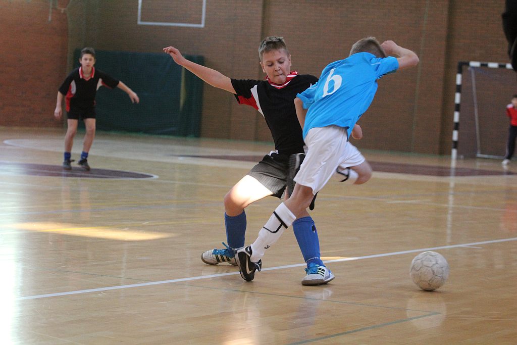 Międzynarodowy Halowy Turniej Mikołajkowy w Piłce Nożnej cz1