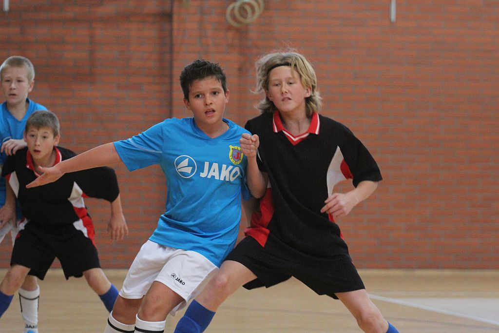 Międzynarodowy Halowy Turniej Mikołajkowy w Piłce Nożnej cz1