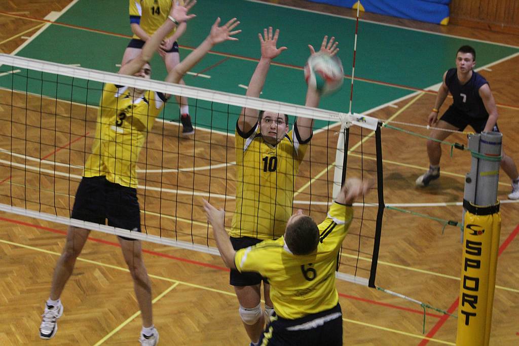 Ikar Legnica – Olimpia Kowary 3:0