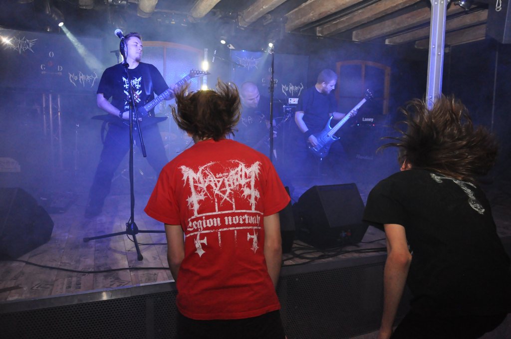 Metalowy Freestage w Spiżarni