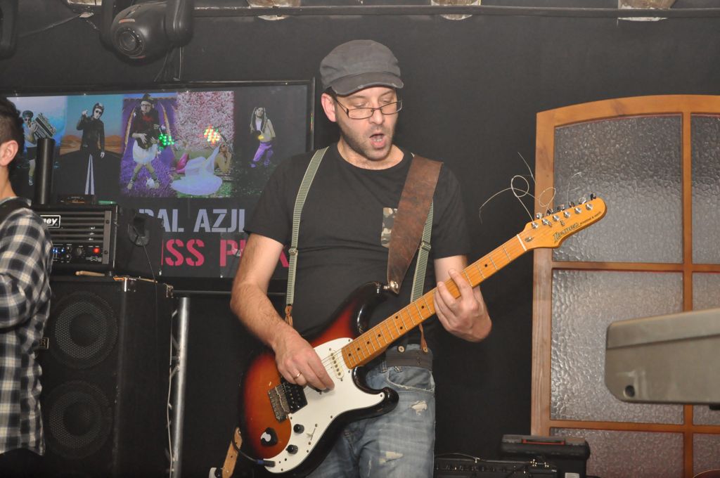 Sztywny Pal Azji w Spiżarni
