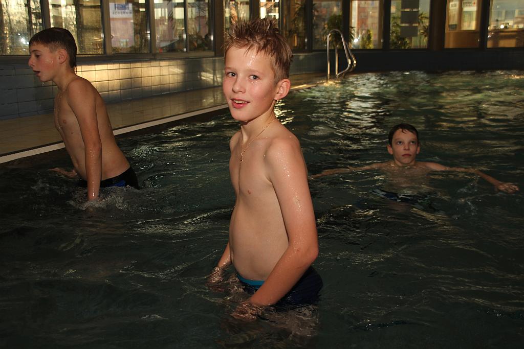 Międzynarodowy Halowy Turniej Mikołajkowy w Piłce Nożnej cz2