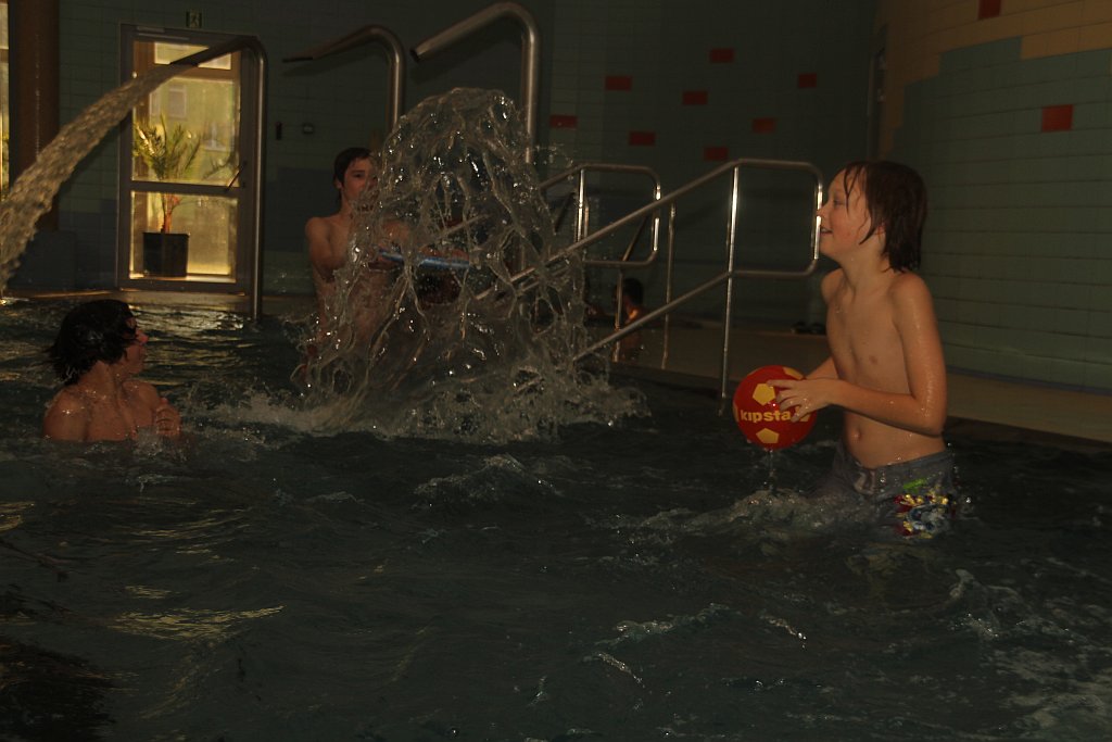 Międzynarodowy Halowy Turniej Mikołajkowy w Piłce Nożnej cz2