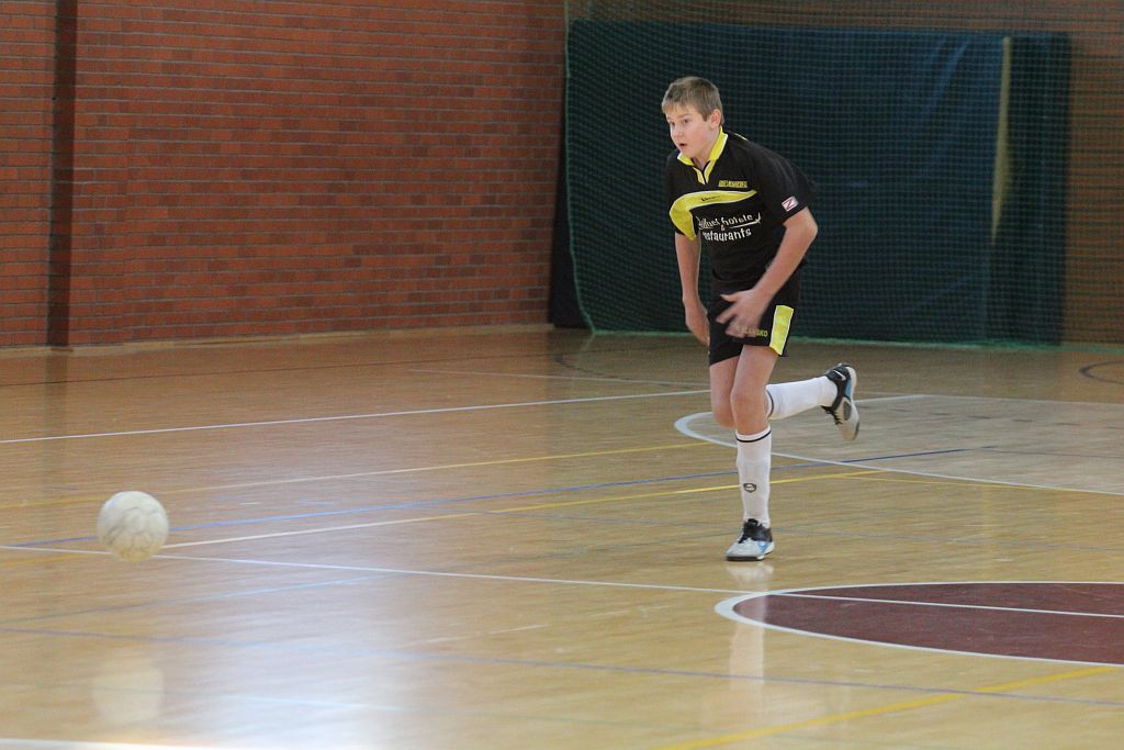 Międzynarodowy Halowy Turniej Mikołajkowy w Piłce Nożnej cz1