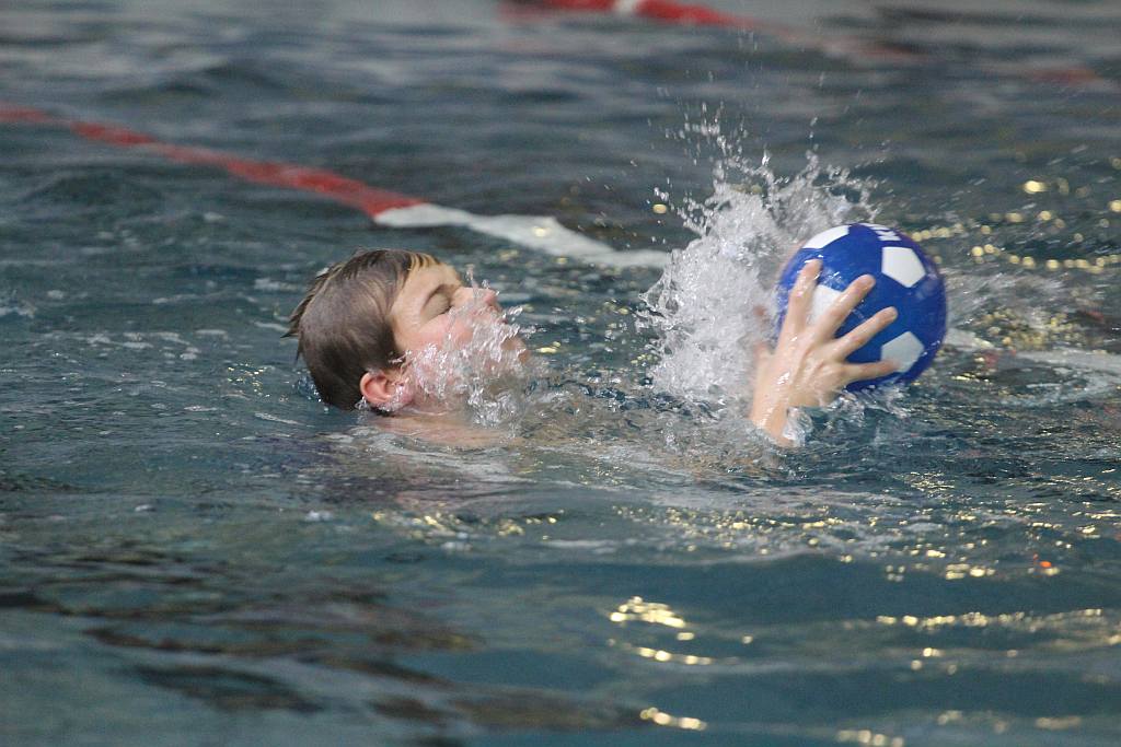 Międzynarodowy Halowy Turniej Mikołajkowy w Piłce Nożnej cz2