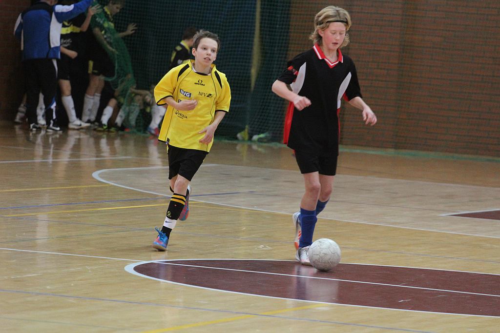 Międzynarodowy Halowy Turniej Mikołajkowy w Piłce Nożnej cz1