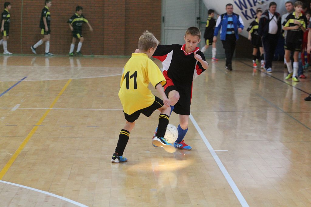 Międzynarodowy Halowy Turniej Mikołajkowy w Piłce Nożnej cz1