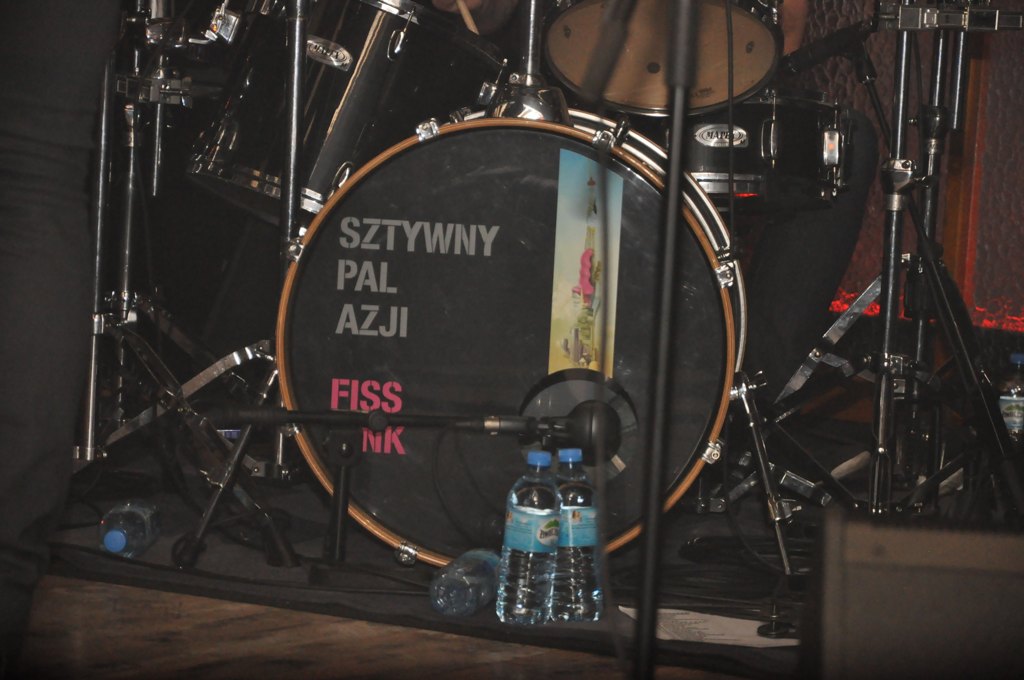 Sztywny Pal Azji w Spiżarni
