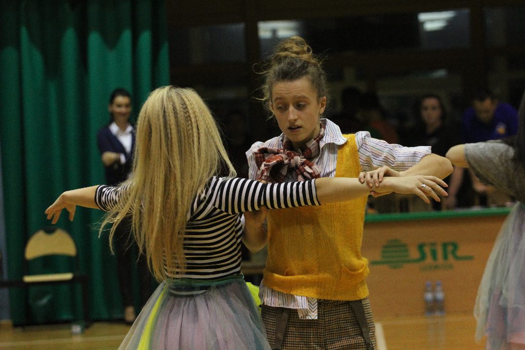 Występ zespołu FLESZ podczas meczu Siódemki