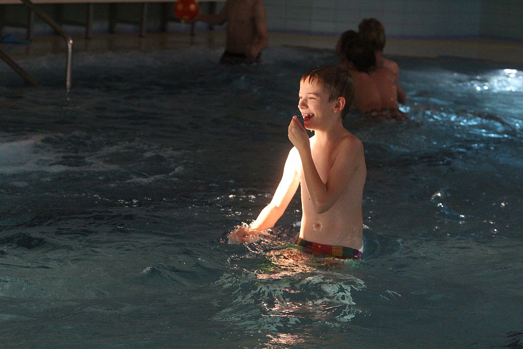 Międzynarodowy Halowy Turniej Mikołajkowy w Piłce Nożnej cz2