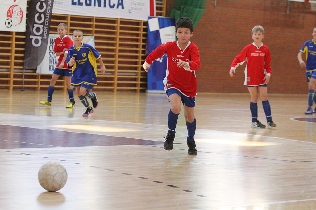 Międzynarodowy Halowy Turniej Mikołajkowy w Piłce Nożnej cz1