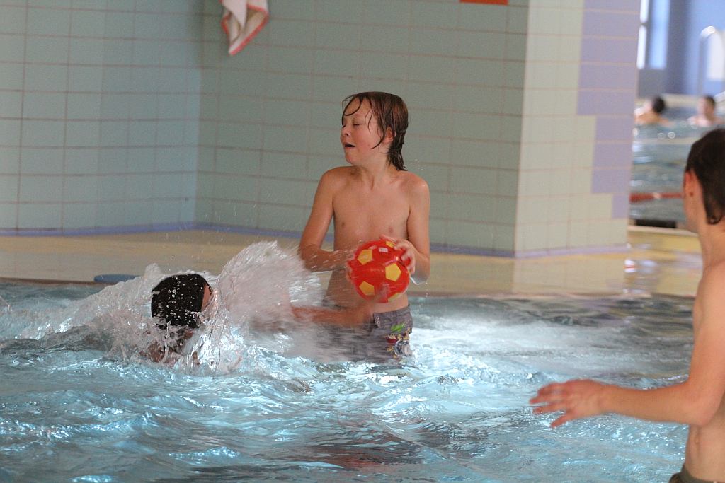 Międzynarodowy Halowy Turniej Mikołajkowy w Piłce Nożnej cz2