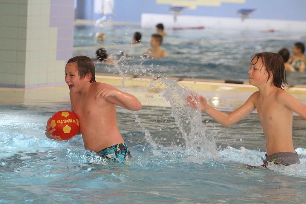 Międzynarodowy Halowy Turniej Mikołajkowy w Piłce Nożnej cz2