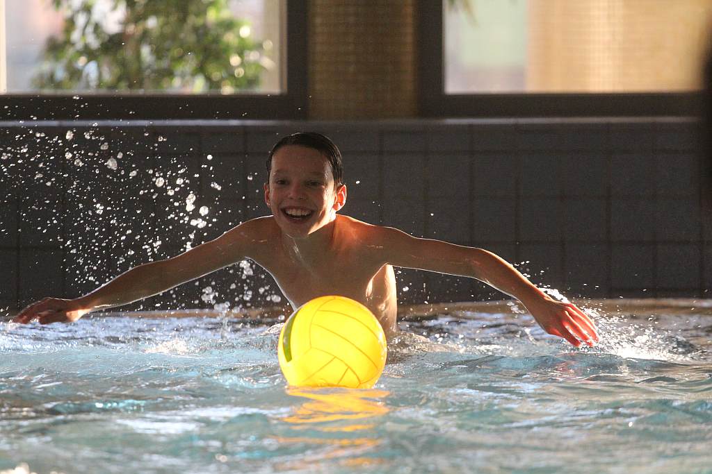 Międzynarodowy Halowy Turniej Mikołajkowy w Piłce Nożnej cz2