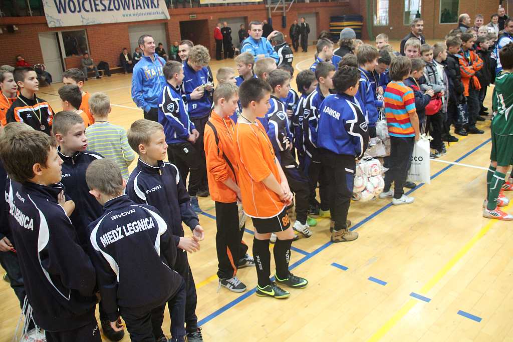 Międzynarodowy Halowy Turniej Mikołajkowy w Piłce Nożnej cz4